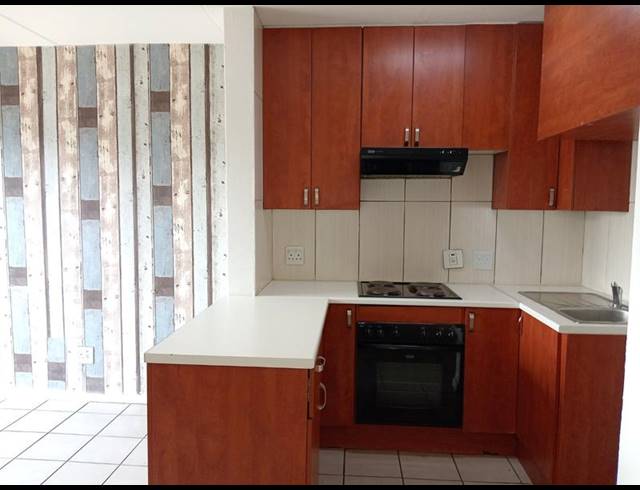 1 BEDROOM APARTMENT FOR SALE IN SANDOWN